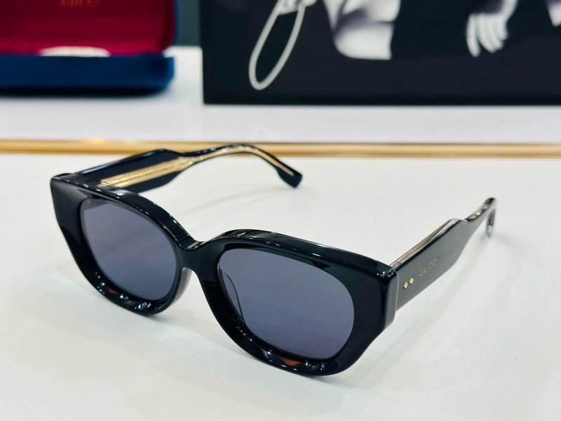 Gucci Sunglasses 904